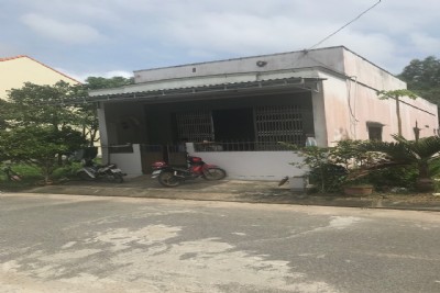 bán nhà và đất 108m2,tại TĐC khu phố 5, thị trấn Dương Đông