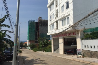 Cần bán khách sạn 15 phòng ở đường Trần Hưng Đạo, doanh thu 1,5 tỷ/năm.